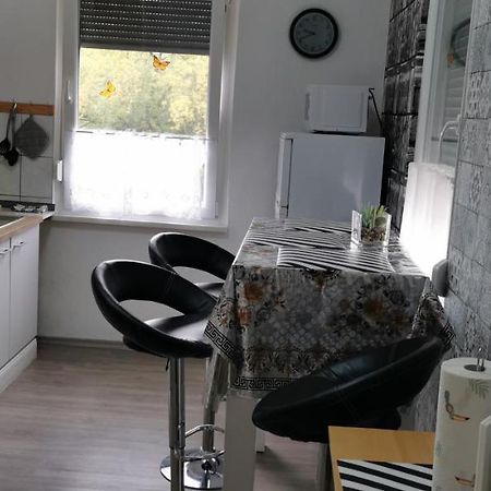 Monteurwohnung 1 ヴォルフェン エクステリア 写真